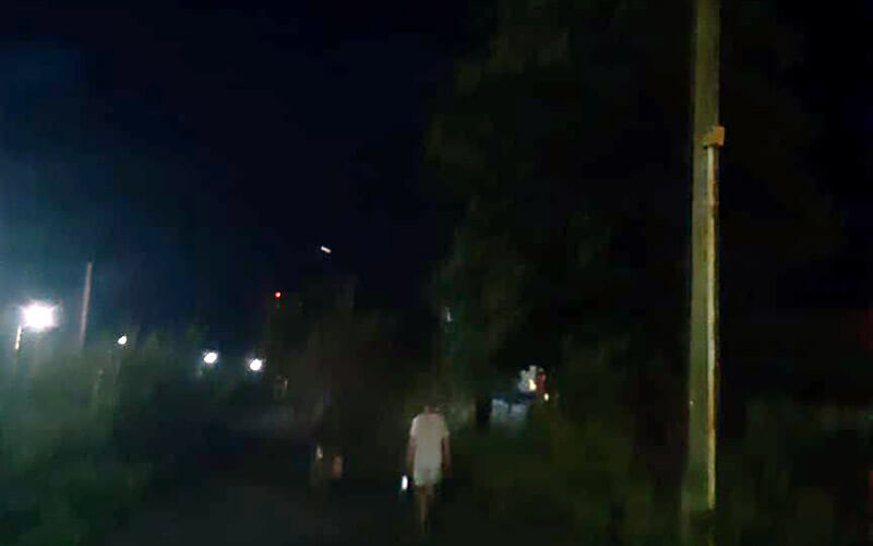 Вторую неделю отсутствует уличное освещение на дорожке вдоль стадиона «Наука» в Дубне